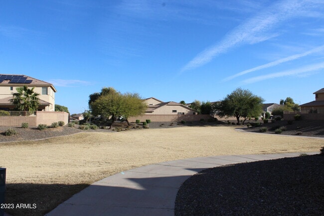 17839 W Crocus Dr in Surprise, AZ - Building Photo - Building Photo