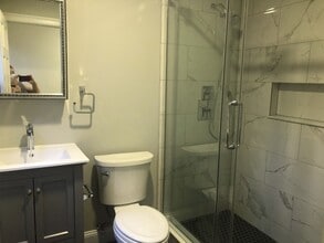 7 Ashford St, Unit 2 in Boston, MA - Foto de edificio - Building Photo