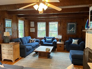 42 Fairview Rd in Bourne, MA - Building Photo - Building Photo