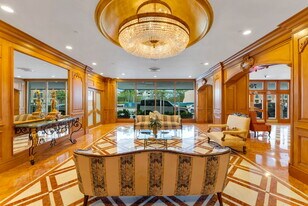 700 Biltmore Way in Coral Gables, FL - Building Photo