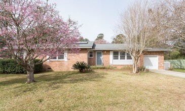 30 Carson Dr in Charleston, SC - Building Photo - Building Photo