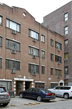 59 Cooper St in New York, NY - Building Photo - Building Photo