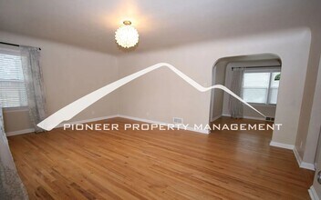 107 Beaver Ave in Colorado Springs, CO - Building Photo - Building Photo
