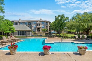 Ballantyne in Lewisville, TX - Building Photo