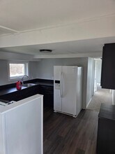 8 Geer Rd in Hudson Falls, NY - Foto de edificio - Building Photo