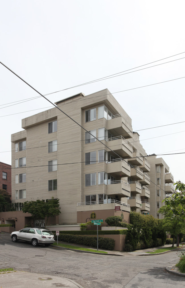 Castellan Apartments in Seattle, WA - Building Photo - Building Photo