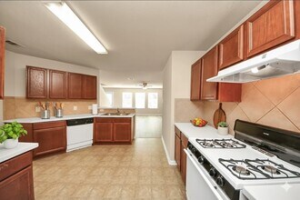 23547 Legacy Oak St in Katy, TX - Building Photo - Building Photo