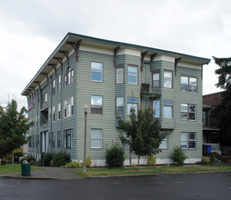 Sovereign Apartments in Tacoma, WA - Building Photo - Building Photo