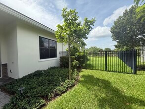 19594 Weathervane Way in Loxahatchee, FL - Building Photo - Building Photo