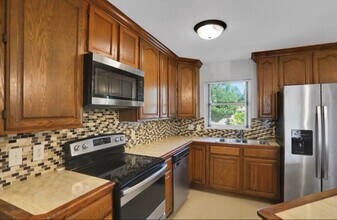 7415 Leroy Dr in Jacksonville, FL - Building Photo - Building Photo