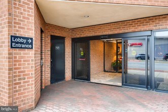 2515 Boston St-Unit -707 in Baltimore, MD - Building Photo - Building Photo