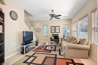 4965 W Bobcat Bend Ct in Las Vegas, NV - Foto de edificio - Building Photo