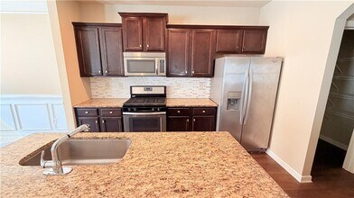 2755 Morgan Glen Rd NE in Buford, GA - Building Photo - Building Photo