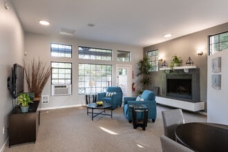Park at Dashpoint Apartments in Federal Way, WA - Foto de edificio - Interior Photo