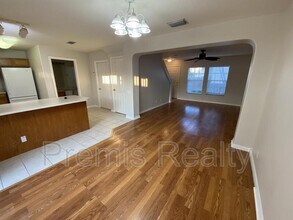 13224 Thoroughbred Loop in Largo, FL - Building Photo - Building Photo
