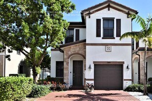 3445 W 106th St in Hialeah, FL - Building Photo