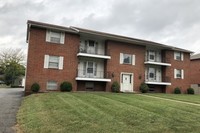 Canterbury in Independence, MO - Foto de edificio - Building Photo