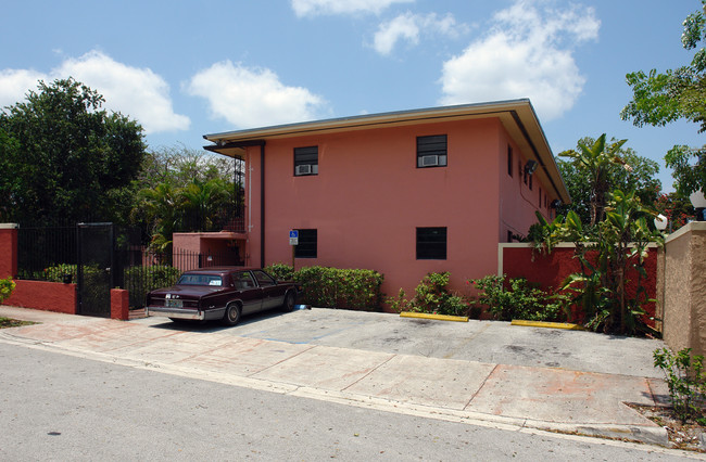 451 NE 31st St in Miami, FL - Building Photo - Building Photo