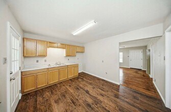 435 Avondale Ave, Unit 435 in San Antonio, TX - Building Photo - Building Photo