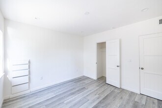 Wilcox Apartments in Los Angeles, CA - Foto de edificio - Building Photo