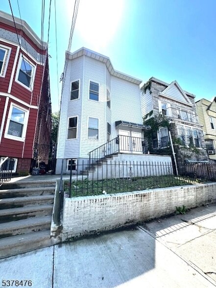 149 Myrtle Ave in Jersey City, NJ - Building Photo