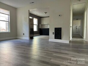 2818 Beatties Ford Rd in Charlotte, NC - Building Photo - Building Photo