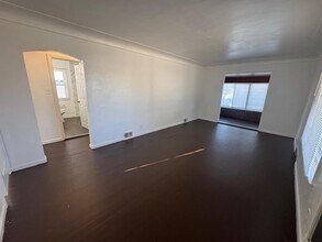 19029 Plainview Ave in Detroit, MI - Building Photo - Building Photo