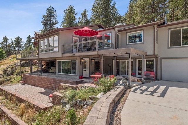 property at 2990 Linden Dr