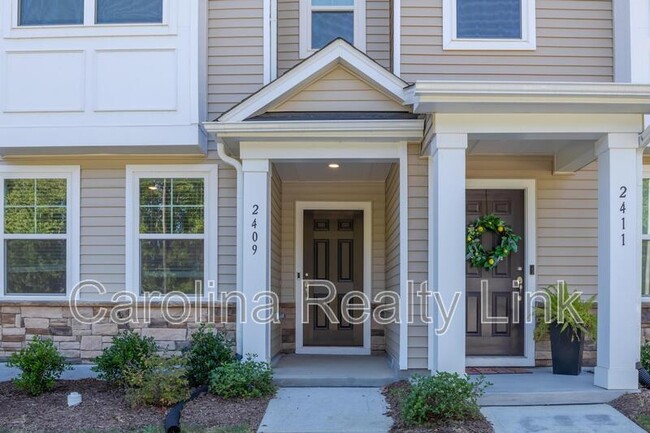 2409 Laurel Valley Way in Raleigh, NC - Foto de edificio - Building Photo