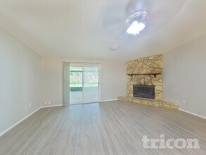 1288 Bear Run Blvd in Orange Park, FL - Foto de edificio - Building Photo