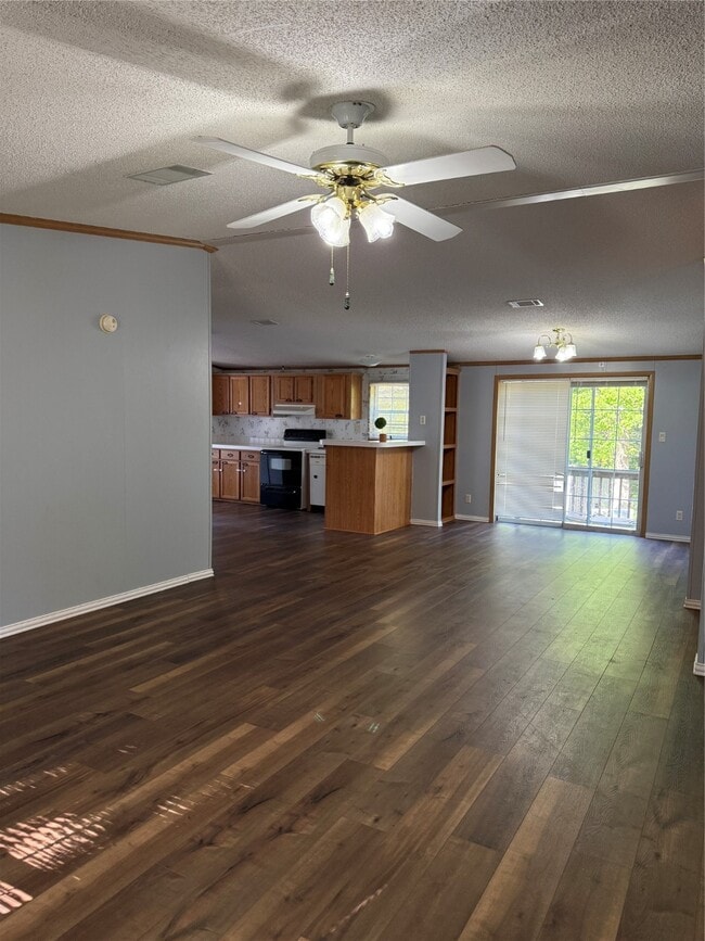 13556 Needham Pl in Willis, TX - Building Photo - Building Photo