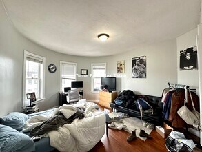 1085 Dorchester Ave, Unit 3 in Boston, MA - Building Photo - Building Photo