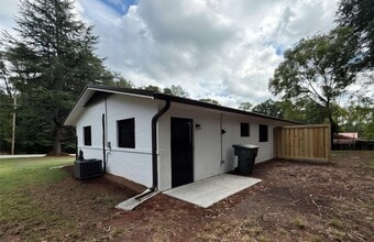 904 8th Ave SW in Conover, NC - Building Photo - Building Photo