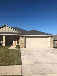 3935 Carrera Ln