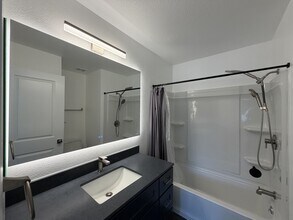 3641 Clayton Rd, Unit 43 in Concord, CA - Foto de edificio - Building Photo