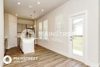 321 Pine St in DeLand, FL - Building Photo - Building Photo