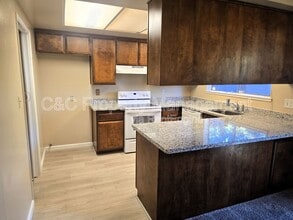 3625 Larchmont Square Ln in Sacramento, CA - Building Photo - Building Photo