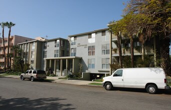 The Driftwood in Los Angeles, CA - Building Photo - Building Photo