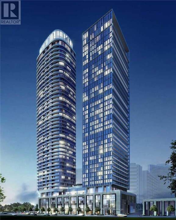 575-575 Bloor St E in Toronto, ON - Building Photo