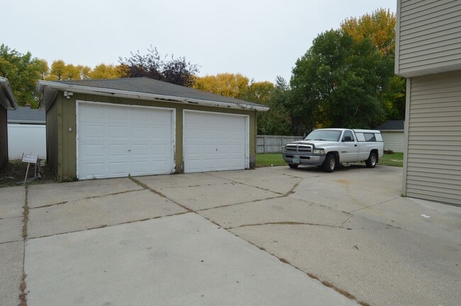 3615 13th Ave N, Unit 3617 in Grand Forks, ND - Building Photo - Building Photo