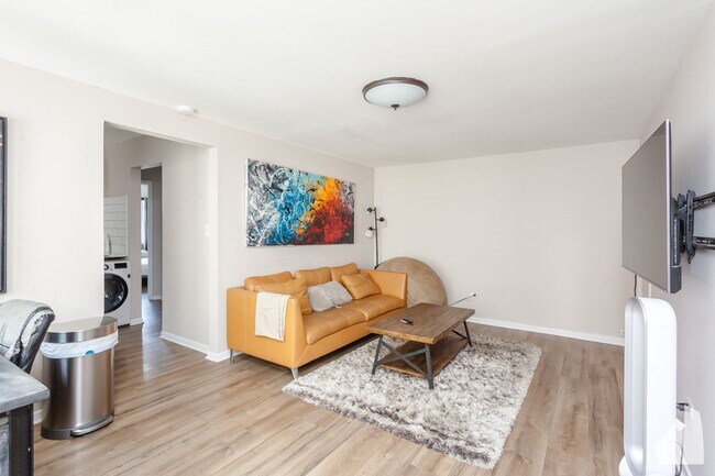 6427 N Hermitage Ave in Chicago, IL - Foto de edificio - Building Photo