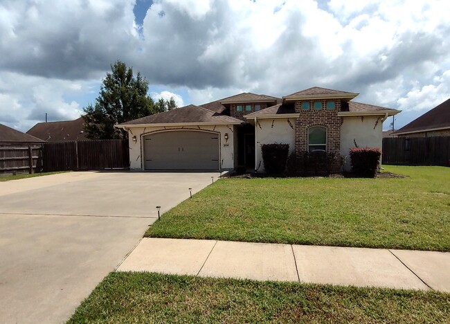property at 6790 Woodridge Drive