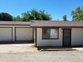 1616 Willis St in Redding, CA - Building Photo