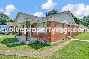 1020 Boston St in Memphis, TN - Building Photo