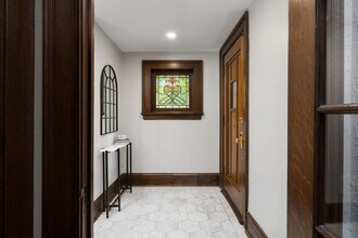 212 Sheridan Rd in Kenilworth, IL - Building Photo - Building Photo