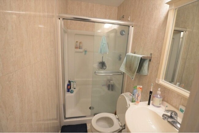 69 Babcock St in Brookline, MA - Building Photo - Building Photo