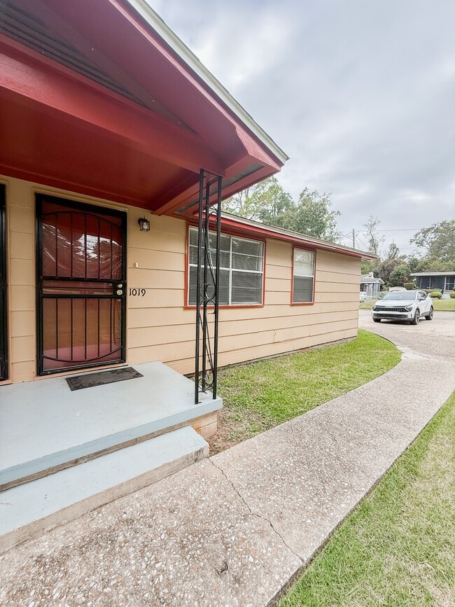 1019 Griffin St in Tallahassee, FL - Building Photo - Building Photo