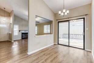 12804 Staton Dr in Austin, TX - Building Photo