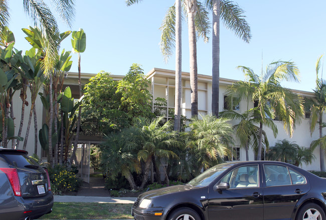 Lori Manor in Coronado, CA - Building Photo - Building Photo