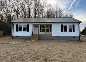 134 Bowers Rd in Lexington, NC - Building Photo